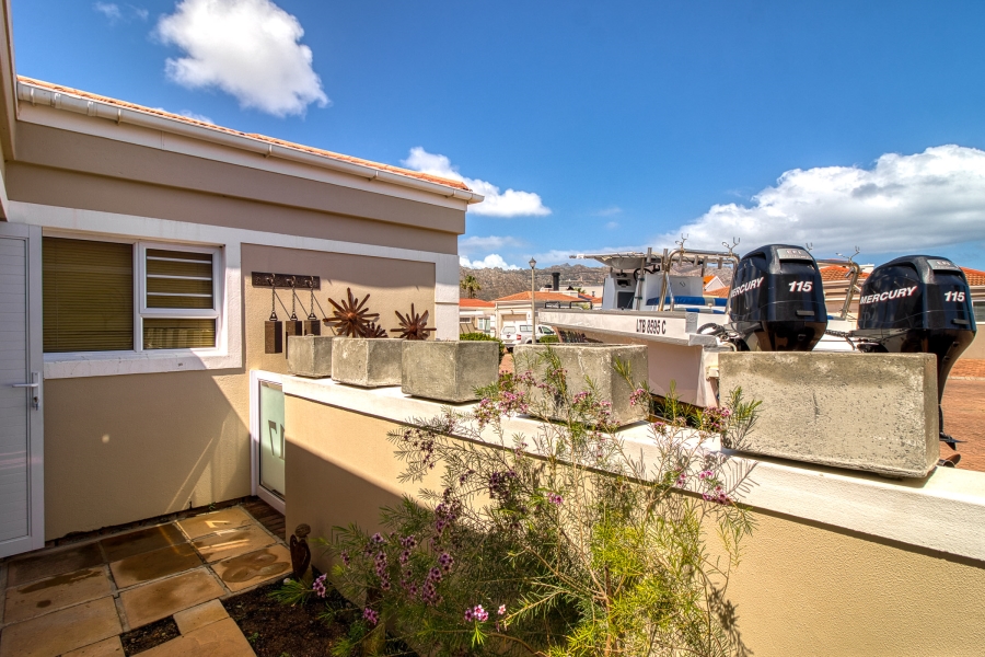 2 Bedroom Property for Sale in Harbour Island Western Cape